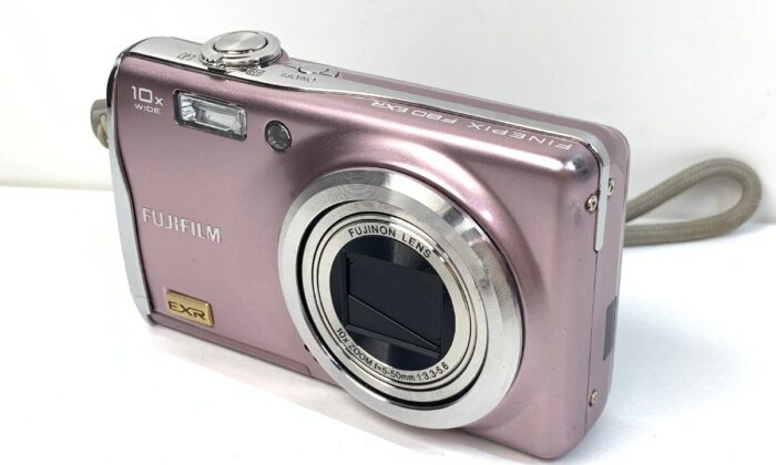 CASIO カシオ EXILIM 7.2 MEGA PIXELS EX-Z77 デジタルカメラ デジカメ