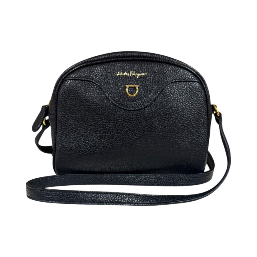 Salvatore Ferragamo サルヴァトーレフェラガモ ガンチーニ ショルダー