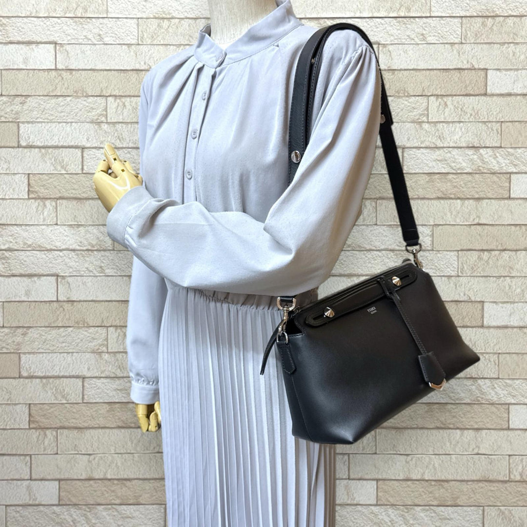 FENDI フェンディ バイザウェイ ミディアム ショルダーバッグ レザー