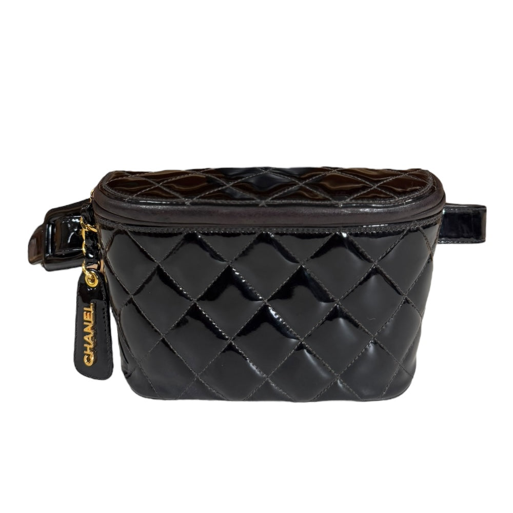 CHANEL シャネル ウエストバッグ エナメル ブラック レディース 中古