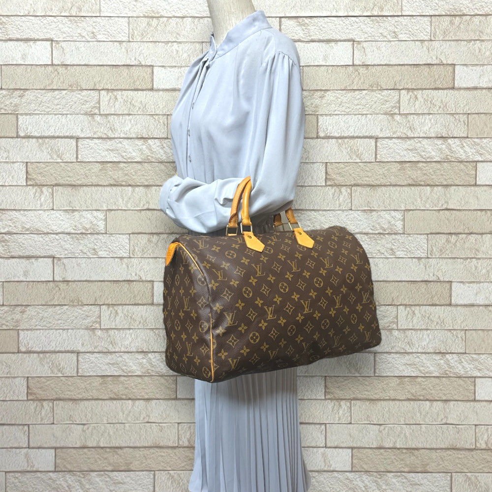 LOUIS VUITTON Louis Vuitton Speedy 40 Monogram Handbag Monogram
