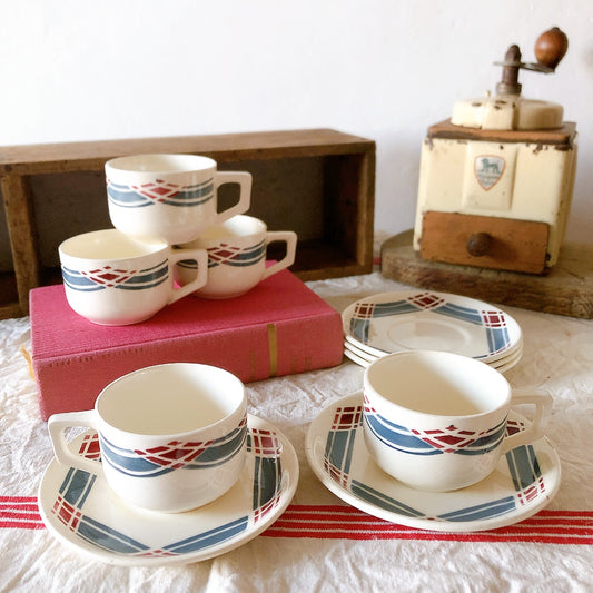 カップ – RedQueenCastle