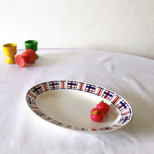 バスク柄 – Page 2 – RedQueenCastle