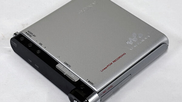 SONY] Hi-MDウォークマン MZ-RH1 を買い取りました | 買取専門店