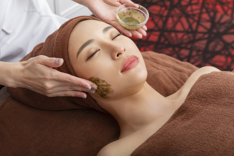 肌トラブル救済☆今話題の！次世代ハーブピーリングで肌質改善