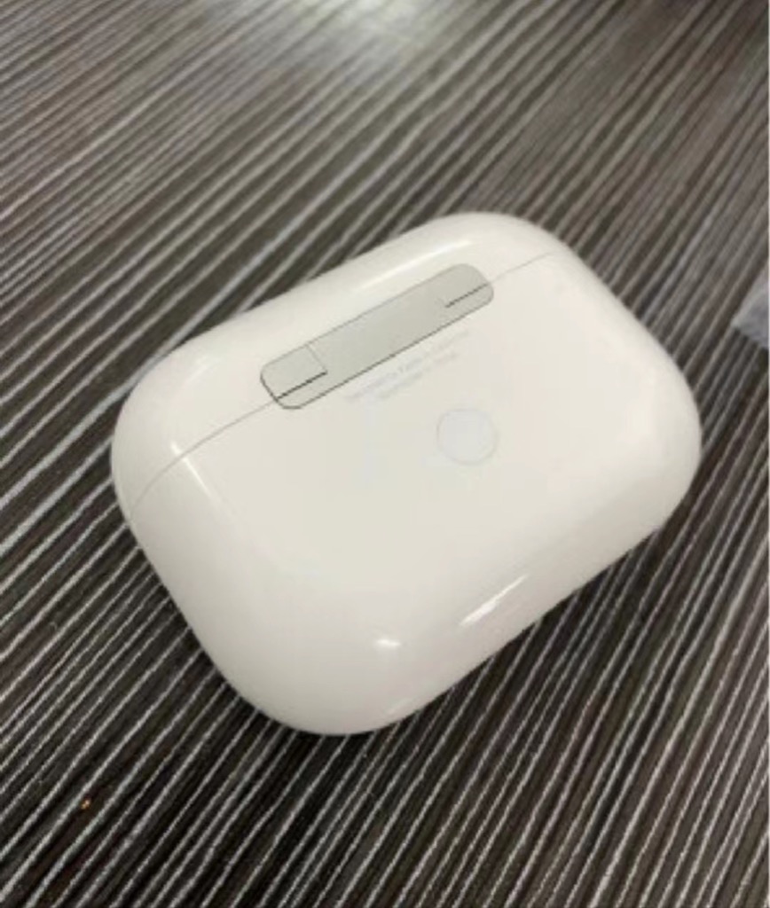 Apple AirPods Pro（第1世代） MagSafe充電対応 MLWK3J/A イヤホン本体