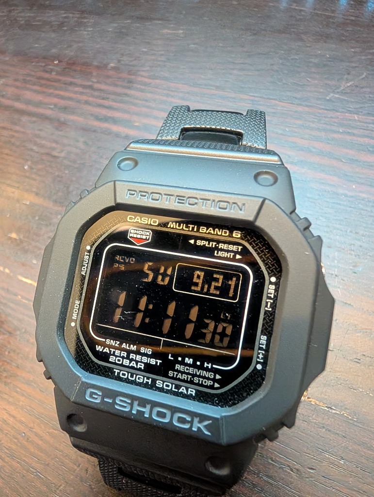 G-SHOCK 5600シリーズ 電波ソーラー メンズ 腕時計 コンポジットバンド