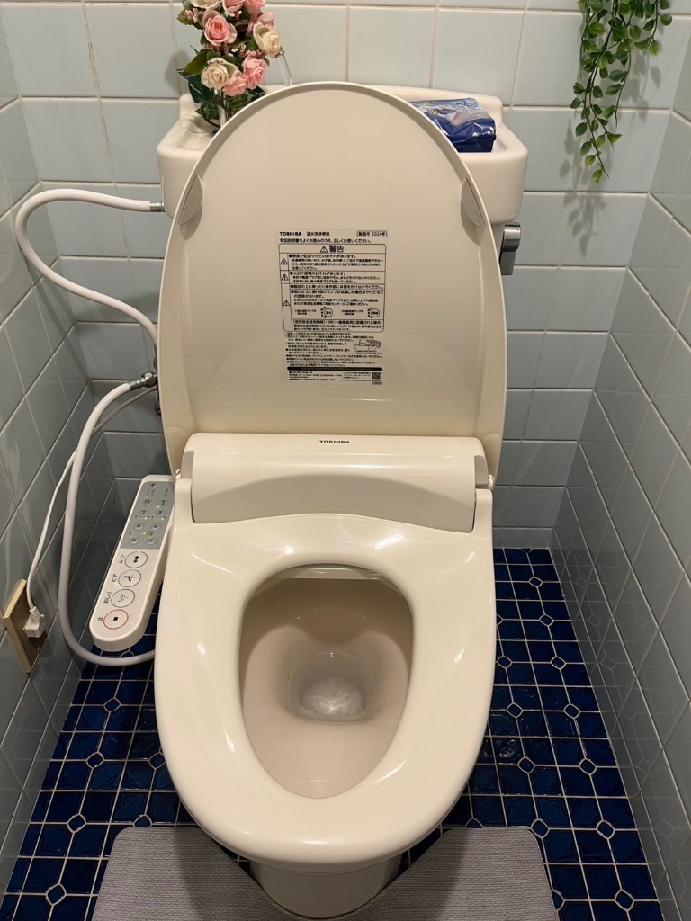TOSHIBA（東芝） SCS-T160S(N) 温水洗浄便座 温水便座 貯湯式 CLEAN