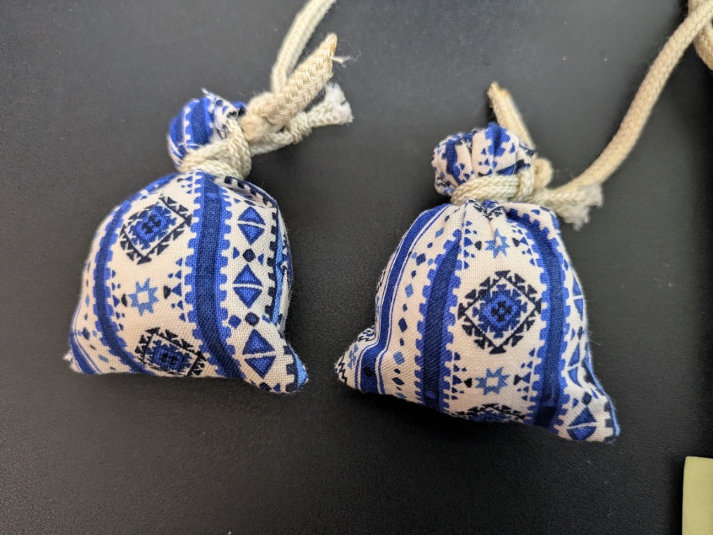 テラヘルツ波動鉱石キミオライト使用「シリウスボール」（2個入