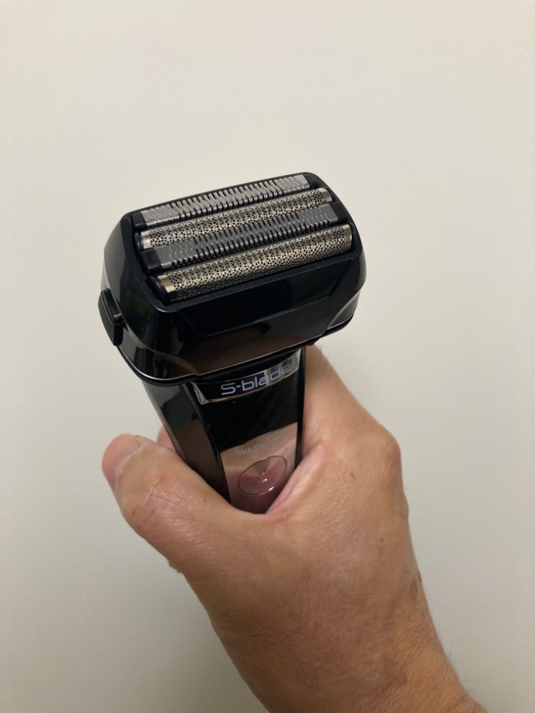 日立（HITACHI） メンズシェーバー 4枚刃 RMH-FR40B-B : コジマYahoo