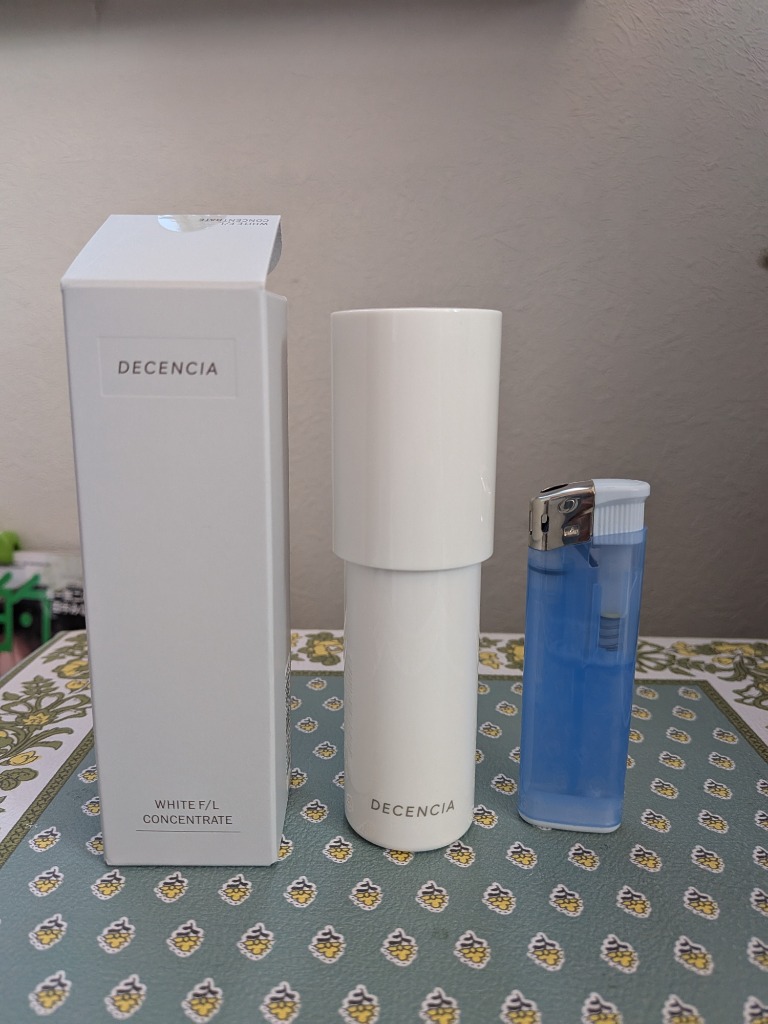 DECENCIA ホワイトF/L コンセントレート 36ml（医薬部外品） 美容液