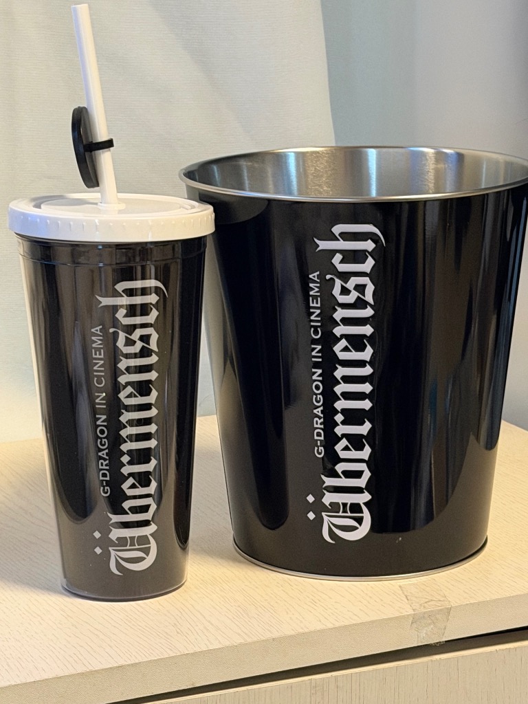 年末間に合えば先に発送【1/15発送】G-DRAGON UBERMENSCH 海外シネマ