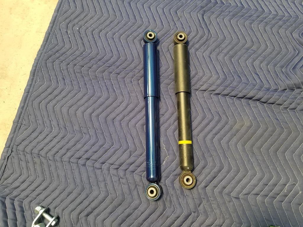 KYB ジムニー ロングショックアブソーバー with KYB（カヤバ） JB64