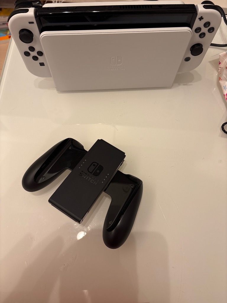 Nintendo Switch Switch(有機ELモデル) Joy-Con(L)/(R) ホワイト 新品