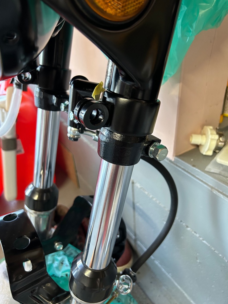 147-502 H2 ウィンカーステーブラケット 36φ (36パイZ1/Z2//Z750/Z900