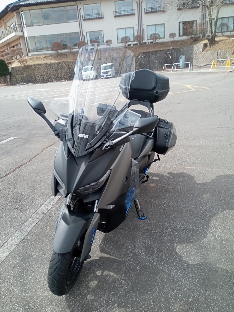 GIVI（ジビ） GIVI D2136ST クリアスクリーン｜YAMAHA XMAX 400 / XMAX