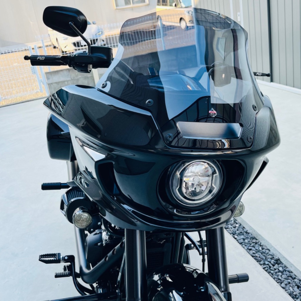 ハーレー ソフテイル フレア ウインドシールド 8インチ ダークスモーク