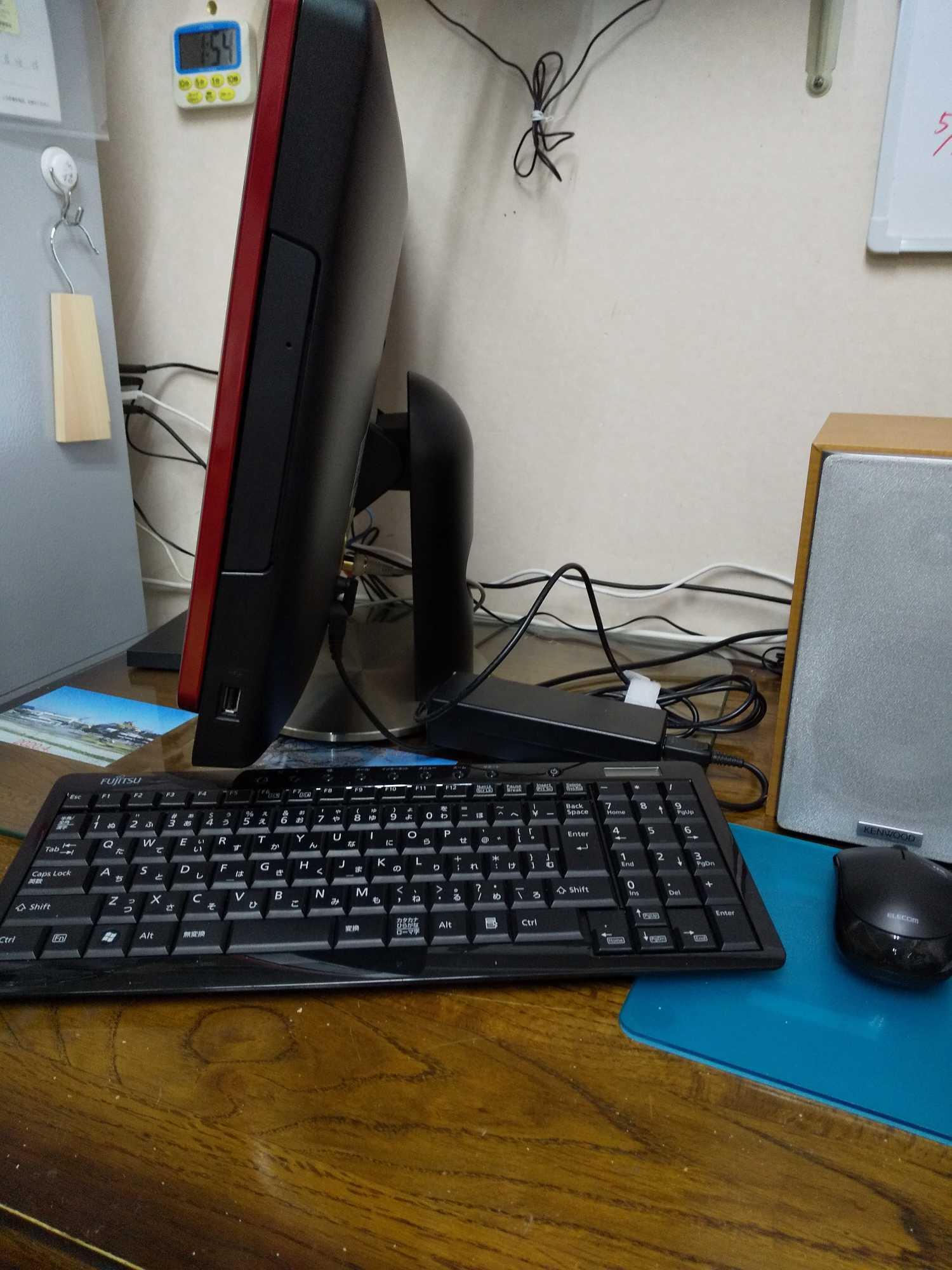 富士通 ESPRIMO FH55/CD FMVF55CDB（シャイニーブラック）[2011年春