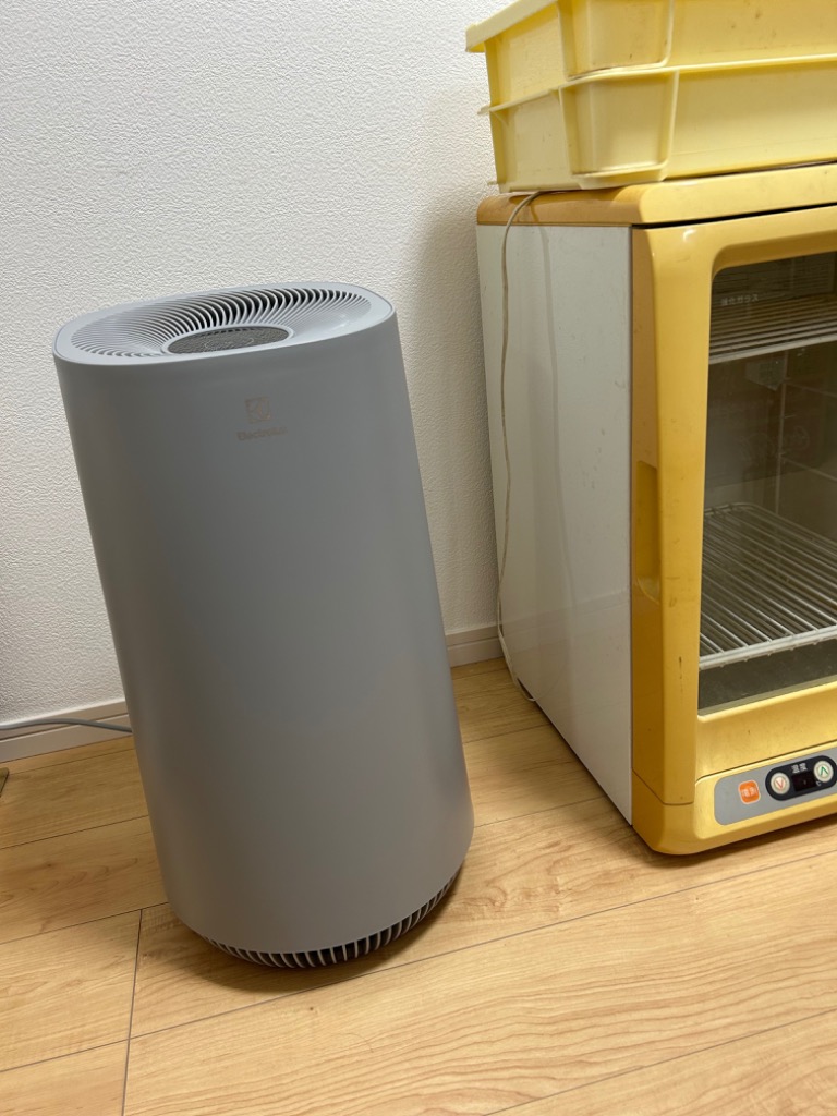 エレクトロラックス 空気清浄機 32畳用 グレー FA41−402GY