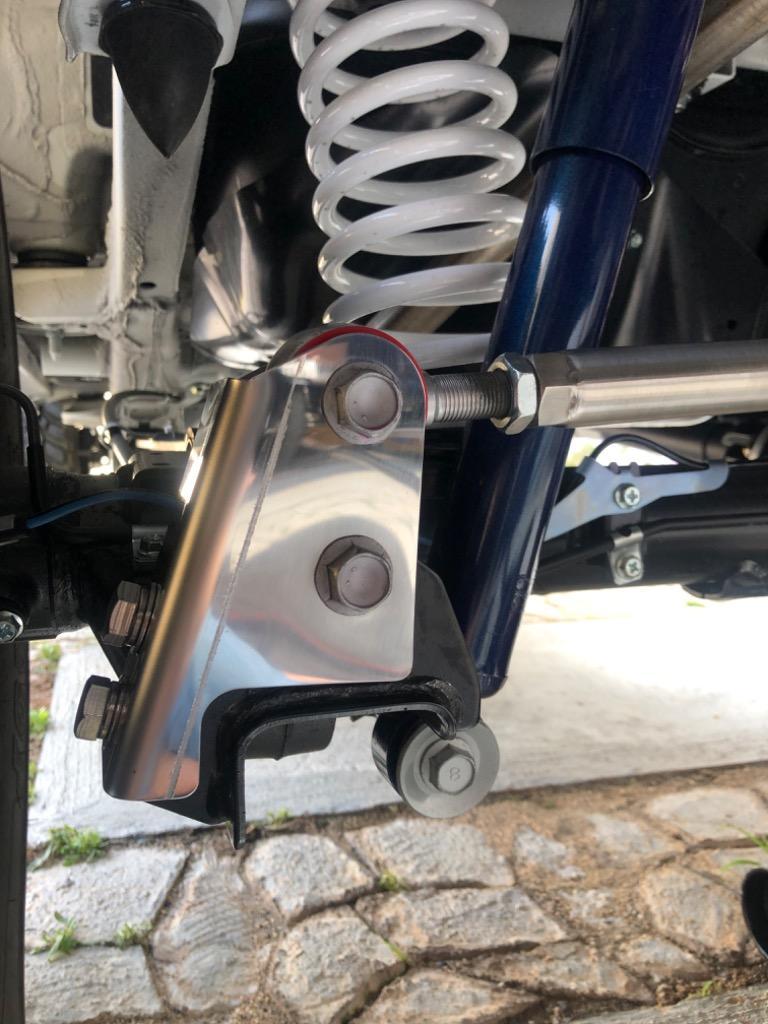 ジムニー JB64、JB74 リアラテラルロッドアップブラケット ステンレス