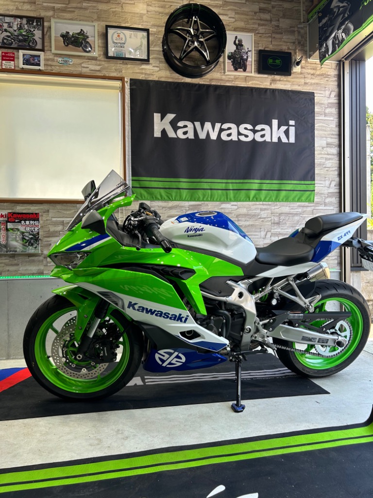 Puig（プーチ） Puig 21767H Z-RACING SCREEN [SMOKE] Kawasaki ZX-4R