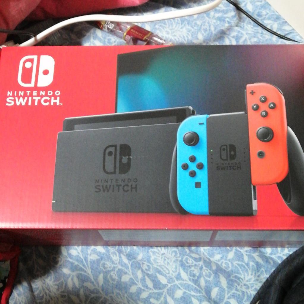 Nintendo Switch ネオンブルー・ネオンレッド 任天堂 ゲーム機 本体