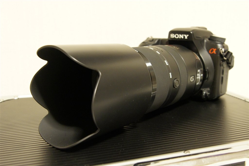 純正レンズフードは大きいですよね。』 SONY 70-300mm F4.5-5.6 G SSM