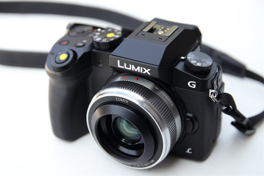 外装が高級に 写りはそのまま』 パナソニック LUMIX G 20mm/F1.7 II