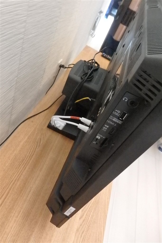 機器のゴチャゴチャを解消！レコーダー一体型4Kチューナー内蔵TV