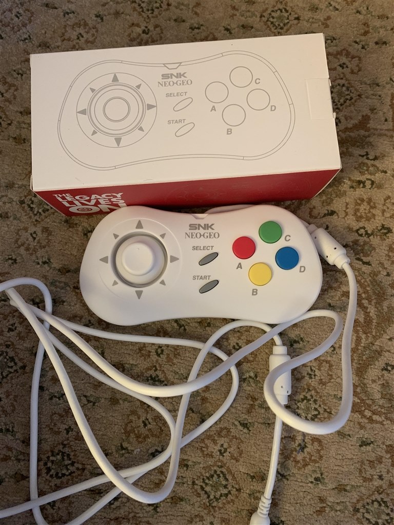 SNK ネオジオミニ本体、コントロールパッド白黒セット SNK ネオジオ