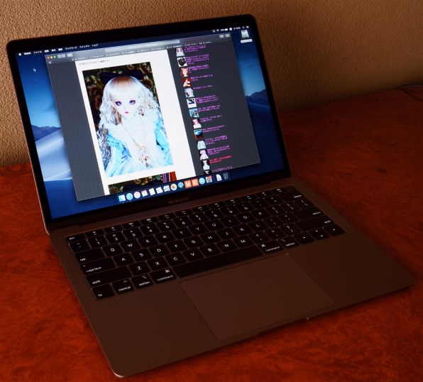 Apple MacBook Air Retinaディスプレイ 1600/13.3 MREE2J/A [ゴールド