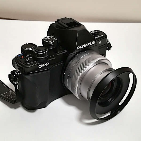 標準ズームというには望遠が物足りませんが、画質はいいです