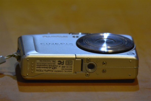 富士フイルム FinePix F50fd 価格比較 - 価格.com