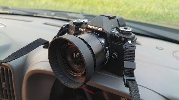 シグマ 19mm F2.8 DN ブラック [マイクロフォーサーズ用] レビュー評価