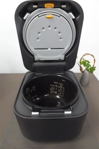 日立 沸騰鉄釜 ふっくら御膳 RZ-W100GM(K) [漆黒]投稿画像・動画