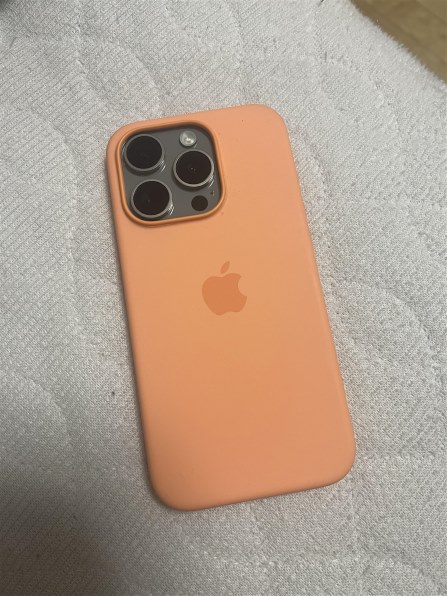 Apple iPhone 15 Pro 128GB SIMフリー [ナチュラルチタニウム]投稿画像