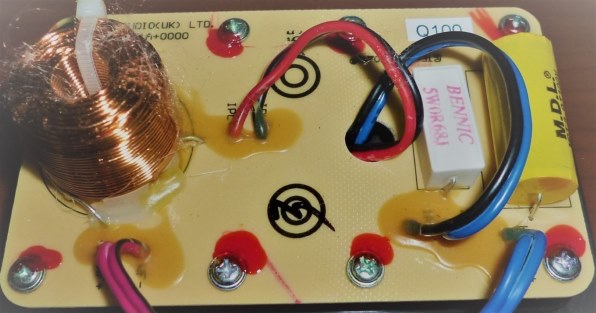 KEF Q100 (Version UP) [ヨーロピアンウォールナット ペア]投稿画像