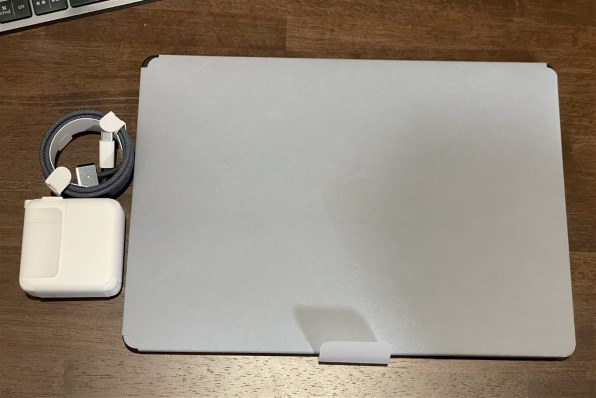 Apple MacBook Air 13.6インチ Liquid Retinaディスプレイ Early 2024