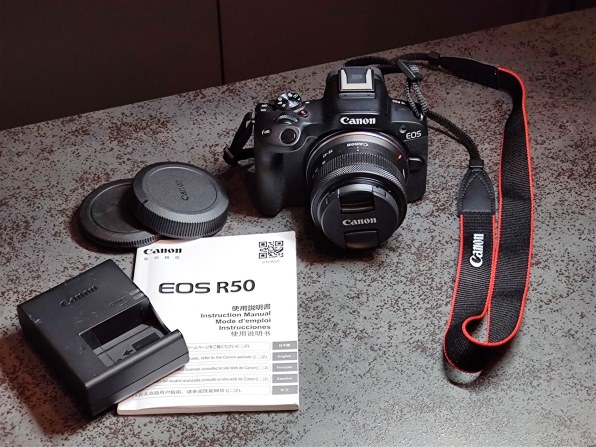 CANON EOS R50 RF-S18-45 IS STM レンズキット [ホワイト] レビュー