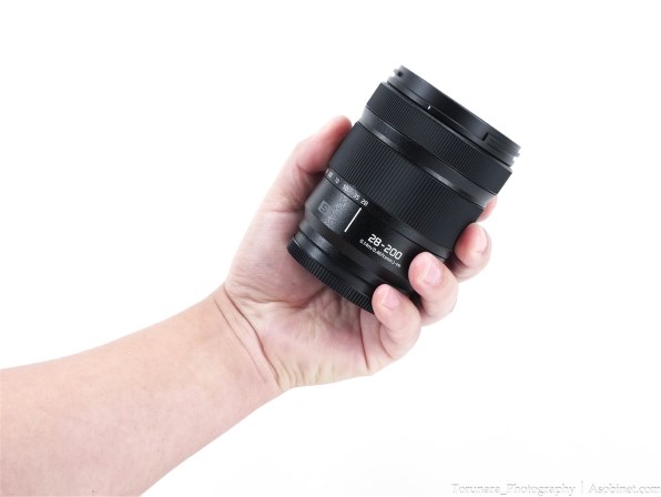 パナソニック LUMIX S 28-200 mm F4-7.1 MACRO O.I.S. S-R28200