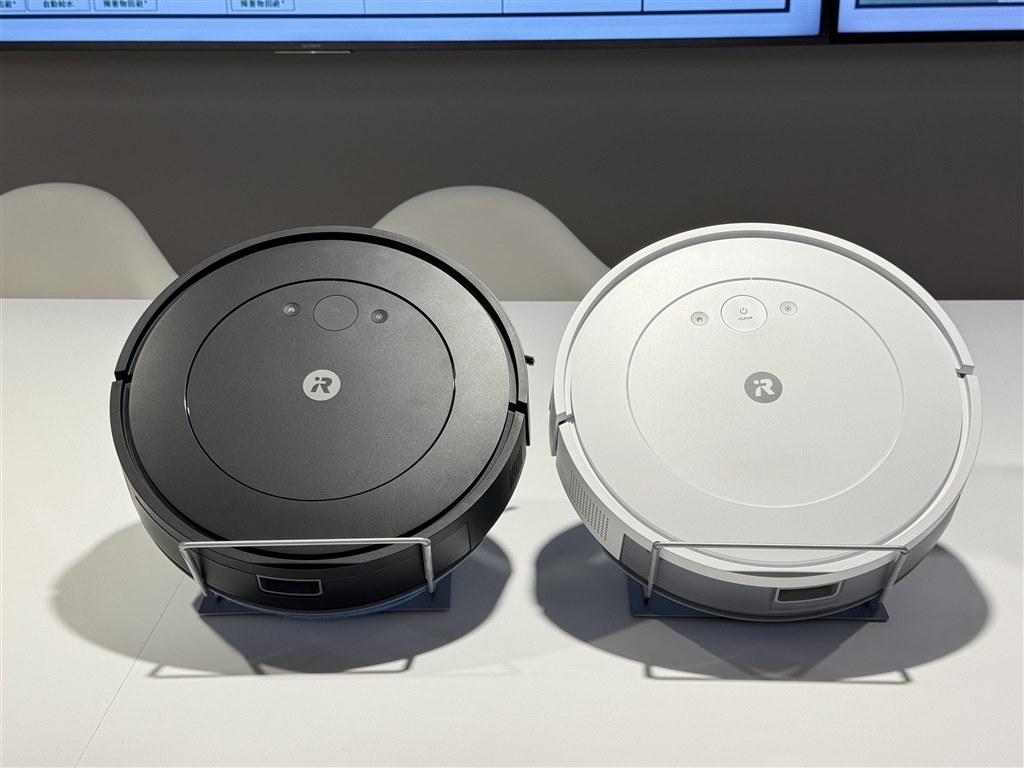 低価格ながら水拭きにも対応したエントリーモデル』 iRobot ルンバ