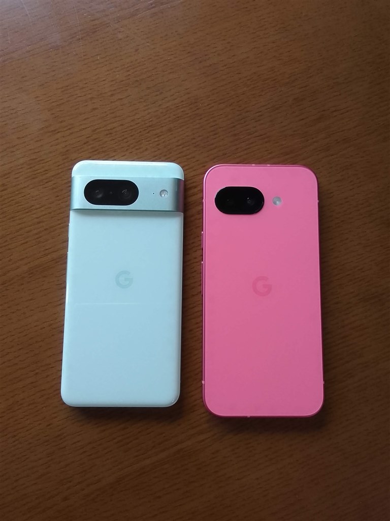 ようやく背面のカメラバーが無くなり（そこは）満足！』 Google Google