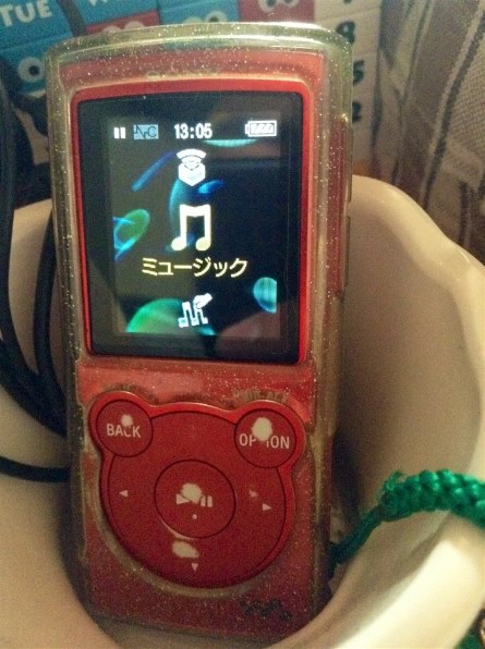 SONY NW-E062 (B) [2GB ブラック] 価格比較 - 価格.com