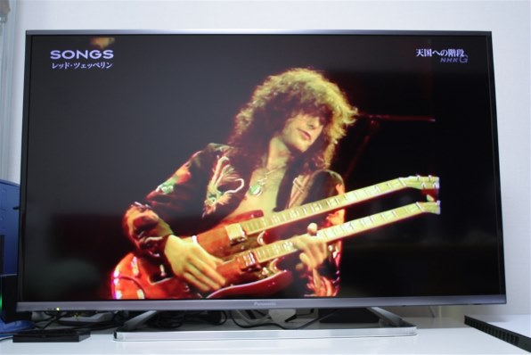 初の4K TVです！』 パナソニック VIERA TH-40AX700 [40インチ] 玄関番