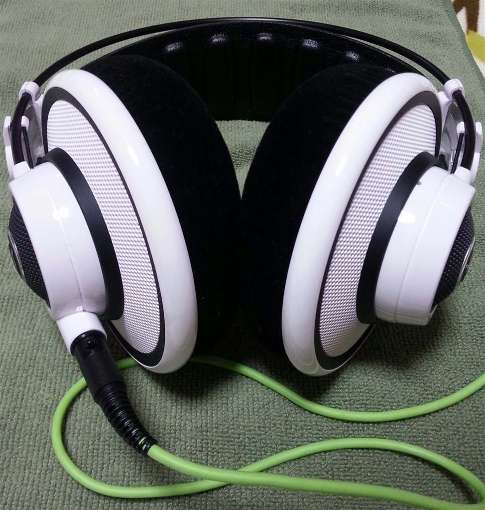AKG K501.K601.K701.K712pro等と比較して』 AKG Q701WHT [ホワイト