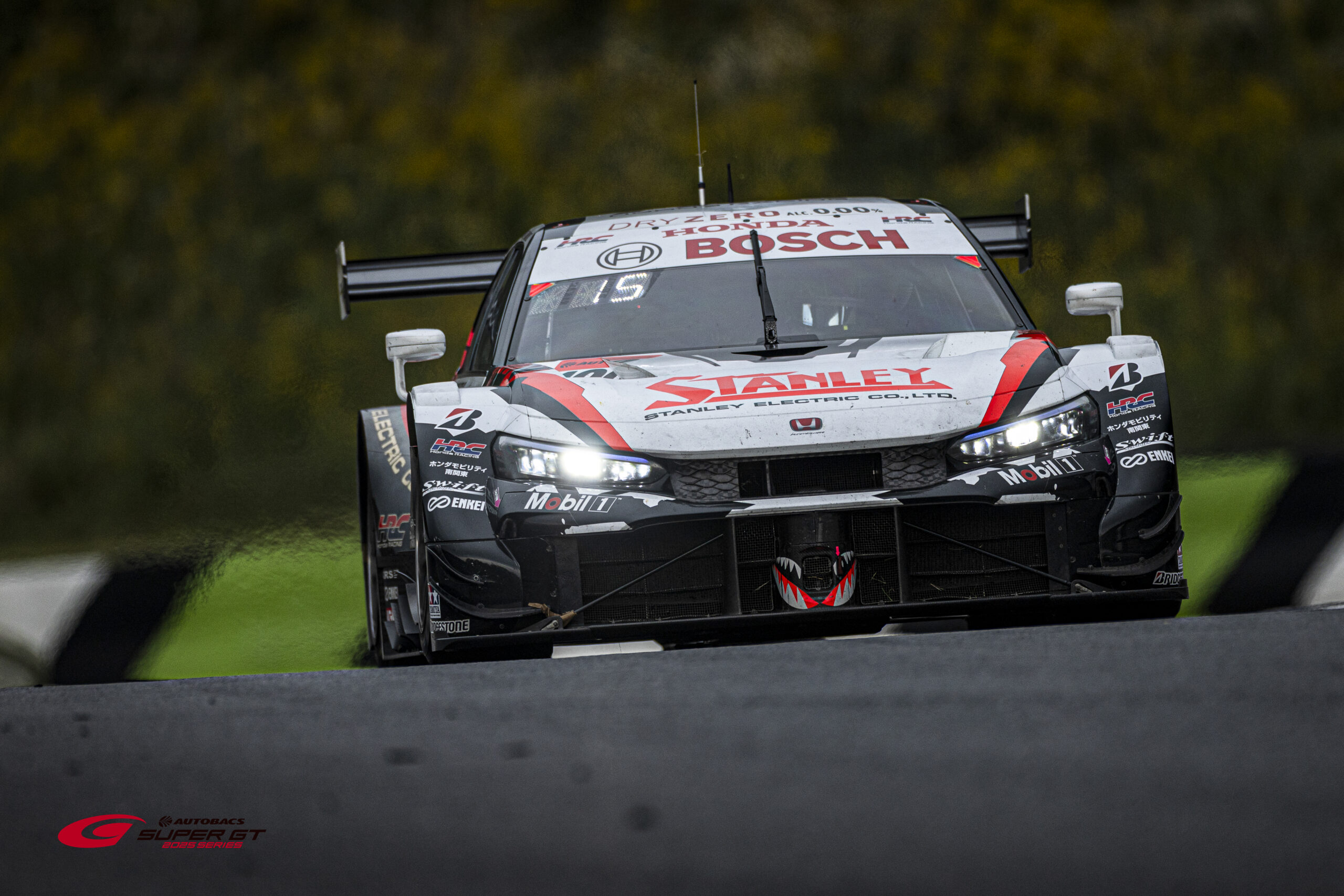 フォトグラファー益田和久の写真でお届けする SUPER GT 2025 Photo