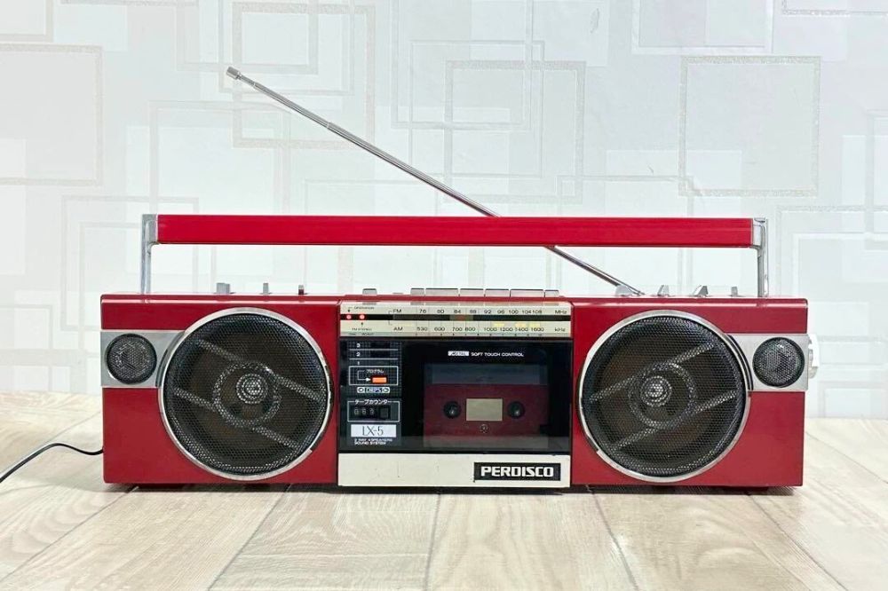 レトロなラジカセ販売店｜おすすめのラジカセ「Hitachi（日立