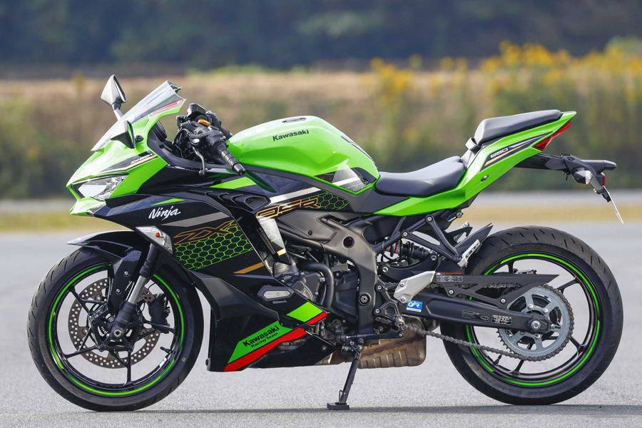 Historic Bikes／KAWASAKI Ninja ZX-25R】 話題の250cc 4気筒を中野