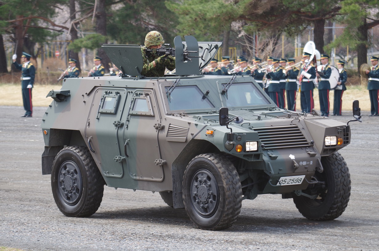 軽装甲機動車｜LAV・ライトアーマー｜陸上自衛隊装備品｜陸自調査団