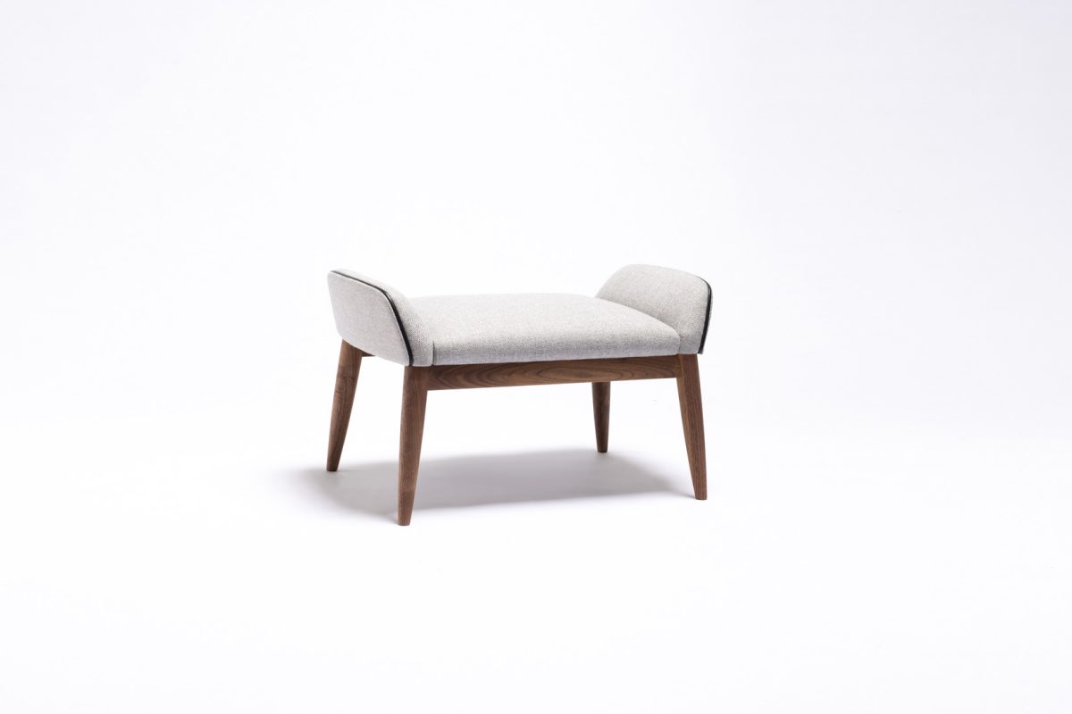 BEATRIX（ベアトリクス）｜Chairs｜Stool / Ottoman｜Ritzwell（リッツ